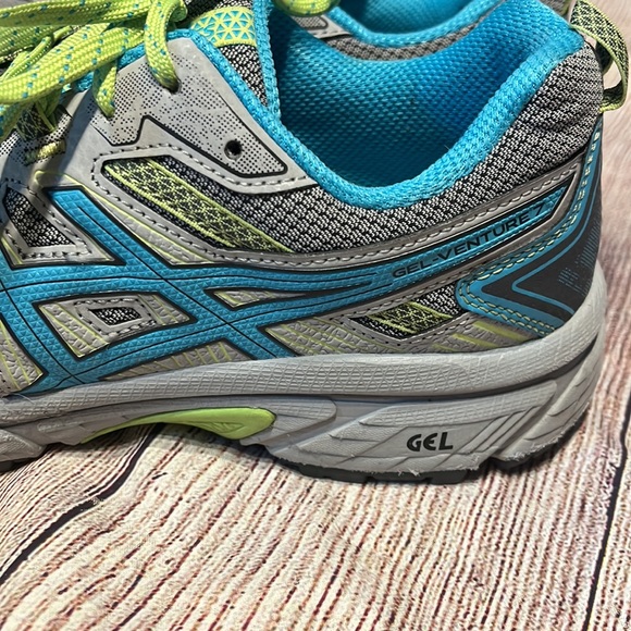 ASICS Gel Woman’s Size 10 Running Tennis Shoe Like New Gray Blue Lime Green - Picture 2 of 9